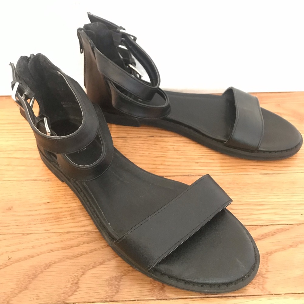 Matt & Nat Vegan Leather Black Sandals